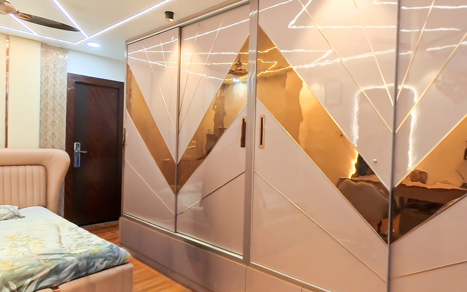 Bedroom Wardrobe with Mirror Panel Design by Crst-EL Interiors